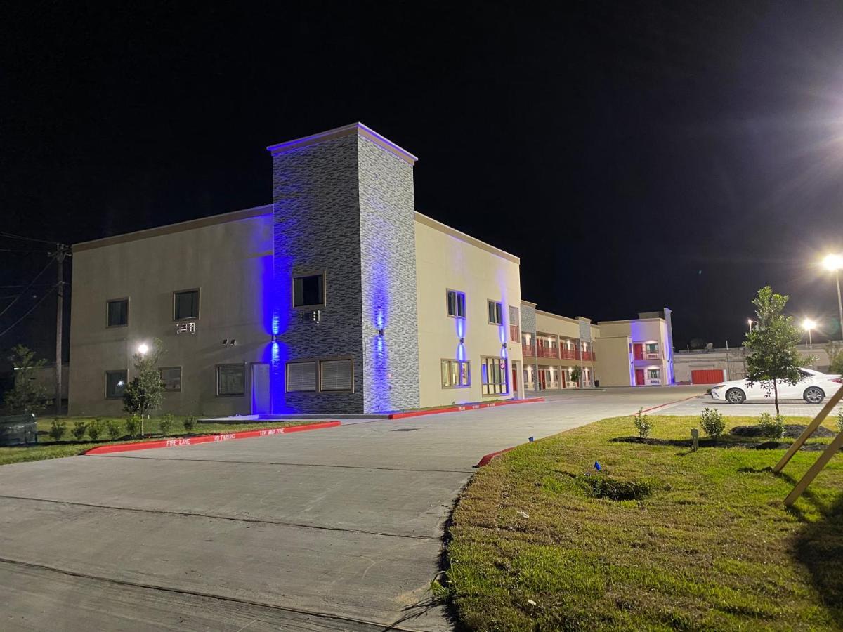 Lone Star Inn - Dickinson Exteriér fotografie